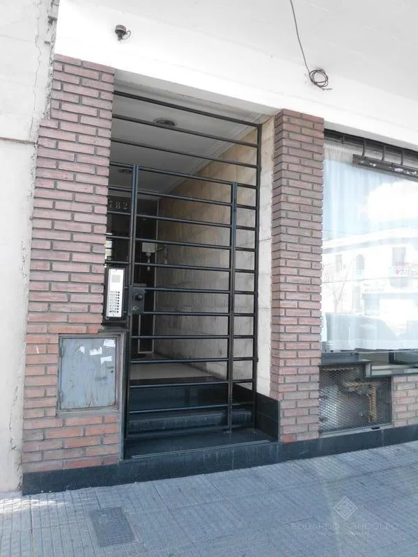 Departamento de 3 ambientes en Lanús