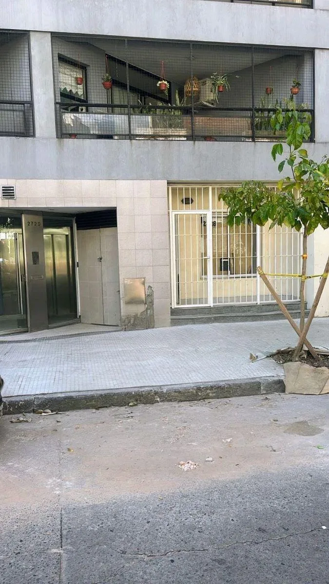 Departamento de 3 dormitorios con patio en Belgrano