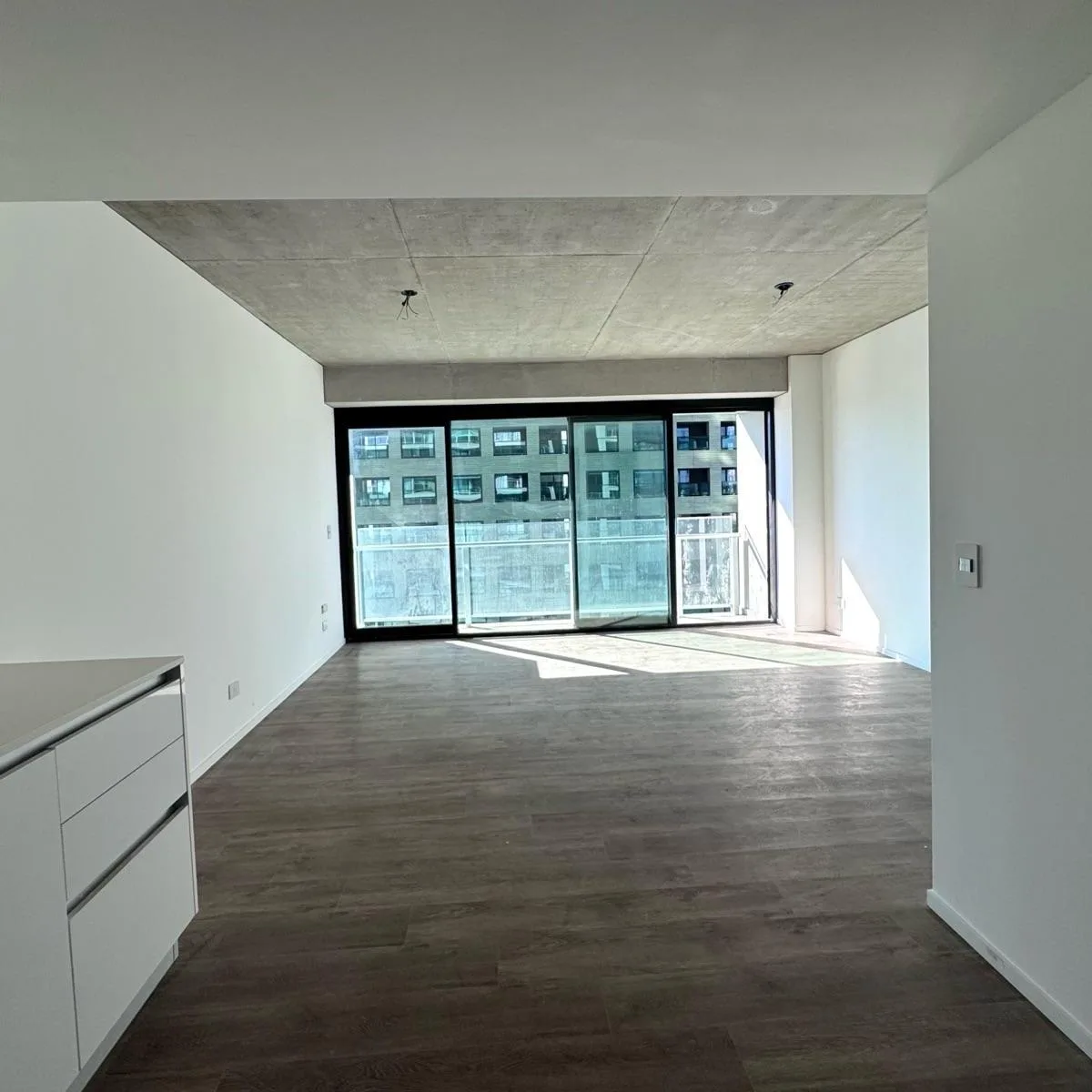 Kitnet novo no Quartier del Bajo