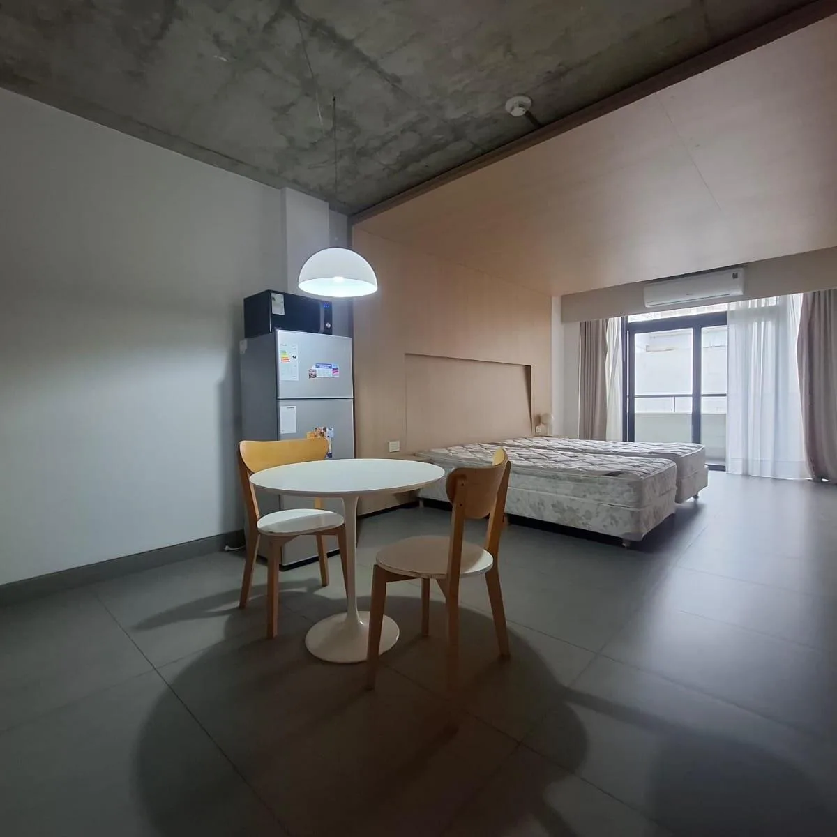 Studio apartment for rent in Monserrat