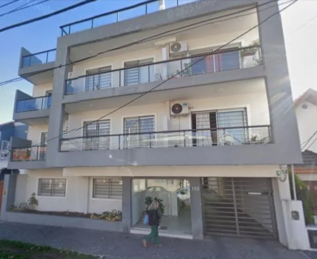 Two-room apartment with terrace in Lomas de Zamora