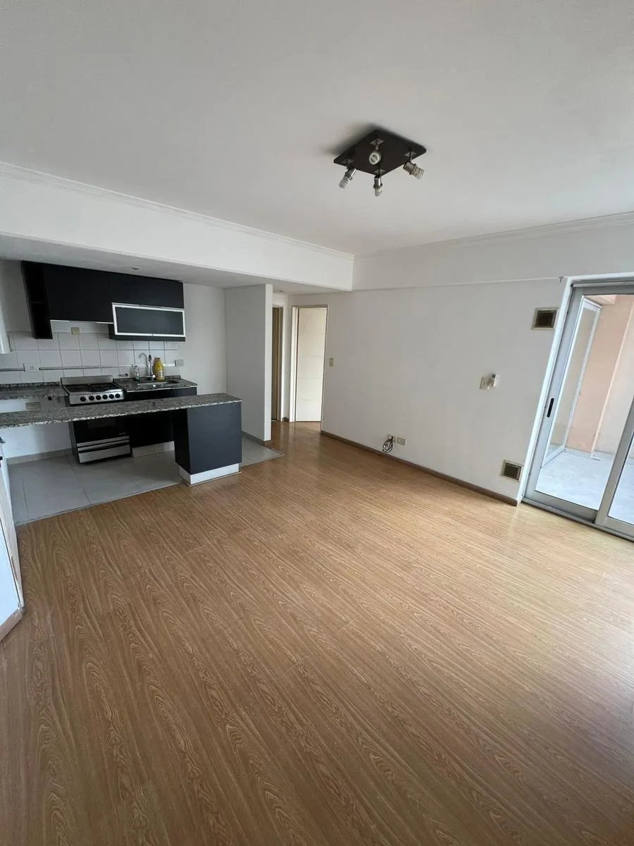 Двухкомнатная квартира с балконом в Villa Lugano