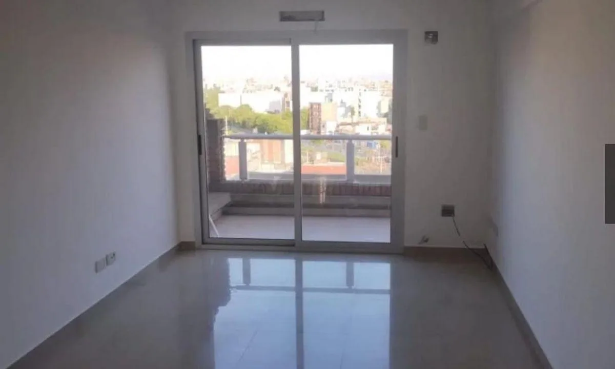 Departamento de 2 ambientes con balcón en Castelar Norte, Morón