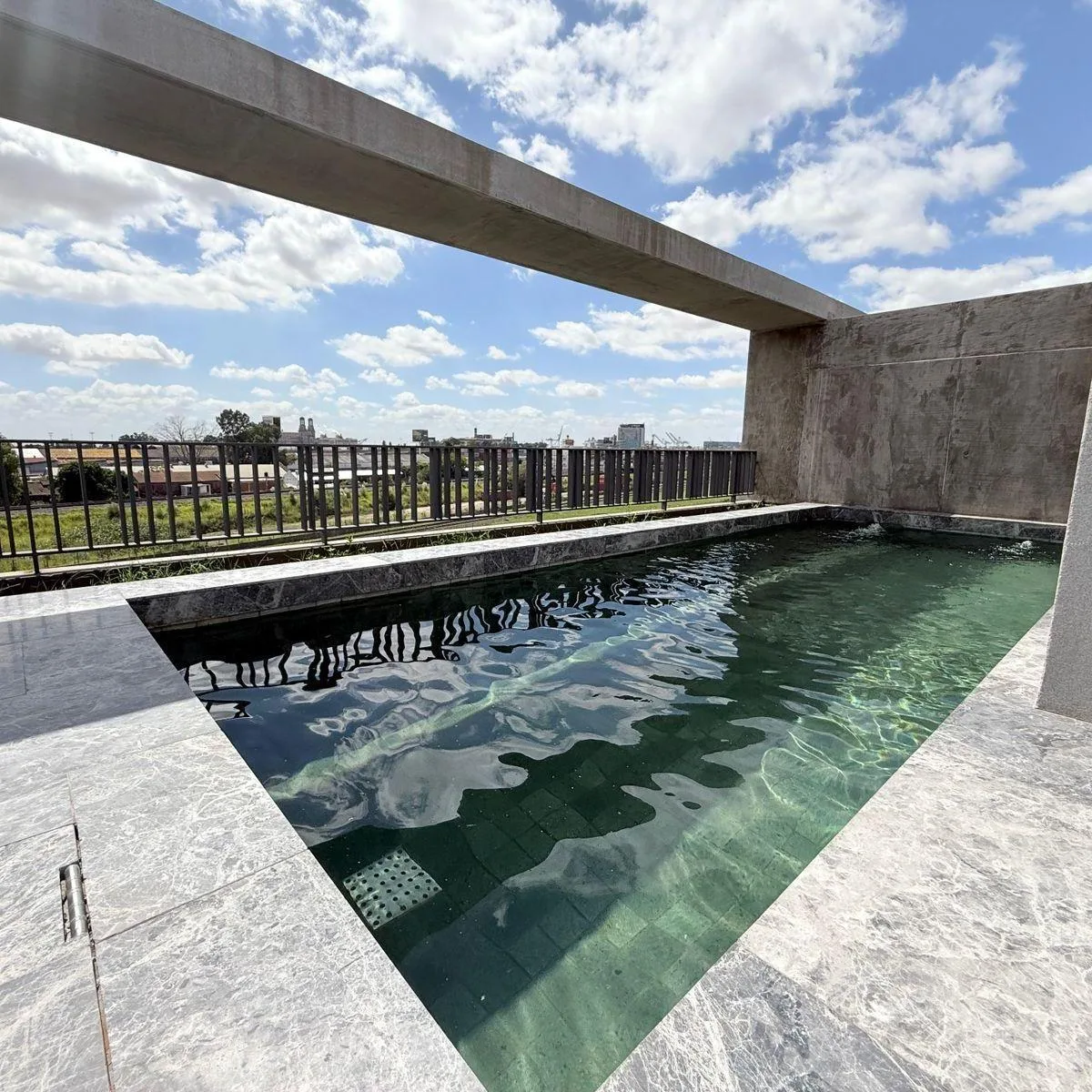 Four-bedroom triplex apartment in Recoleta