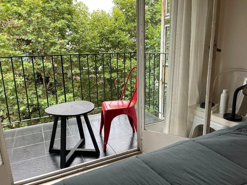 Departamento de 1 ambiente con balcón en Recoleta