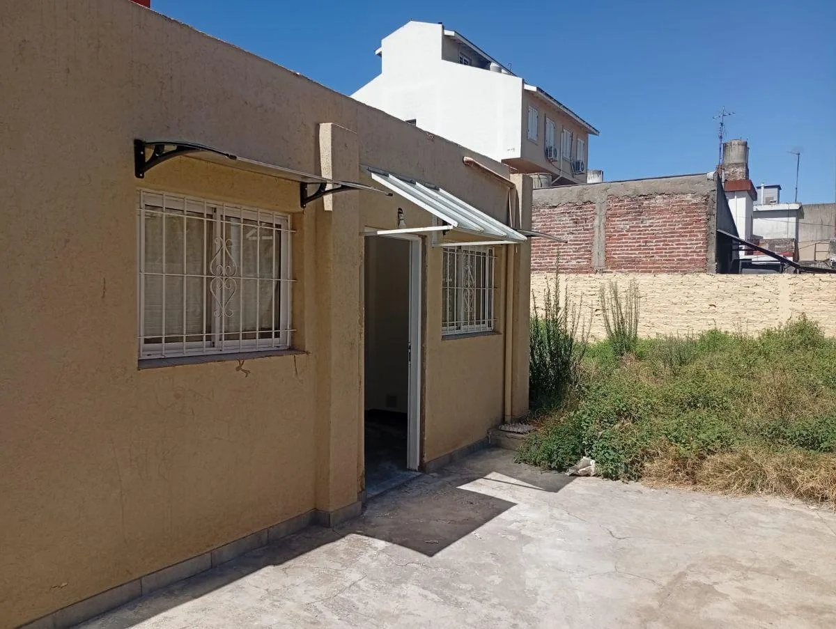 Three-room PH with private patio and garden in Villa Bosch
