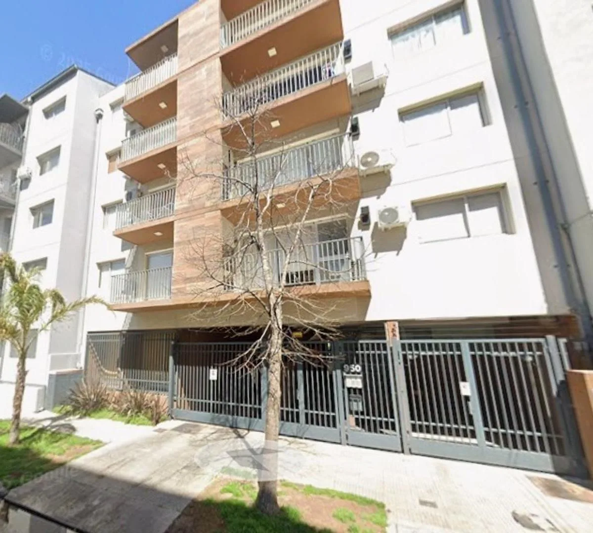 One-bedroom apartment with balcony and parking in Tigre