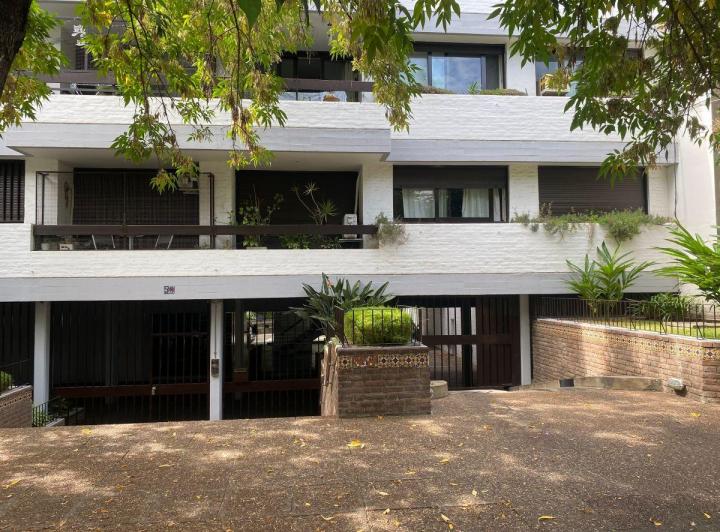 Apartamento de dois ambientes com 1 quarto e grande terraço em Martínez