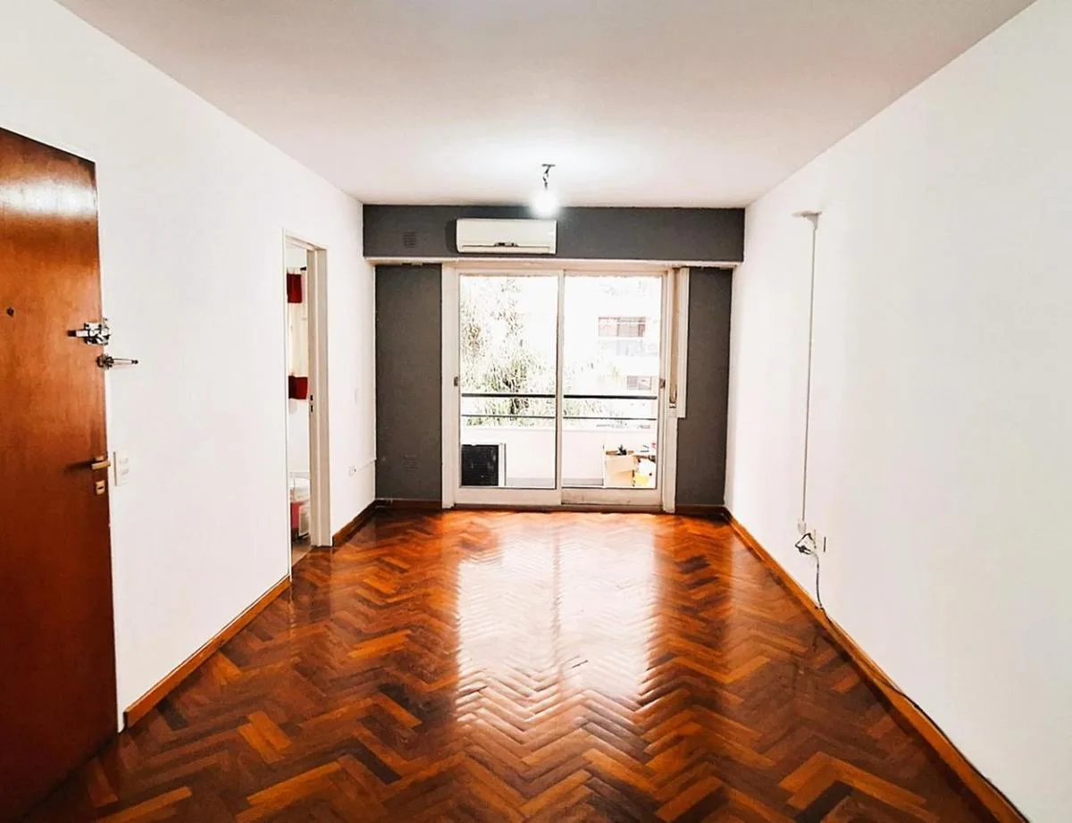 Two-bedroom apartment in Lomas de Zamora