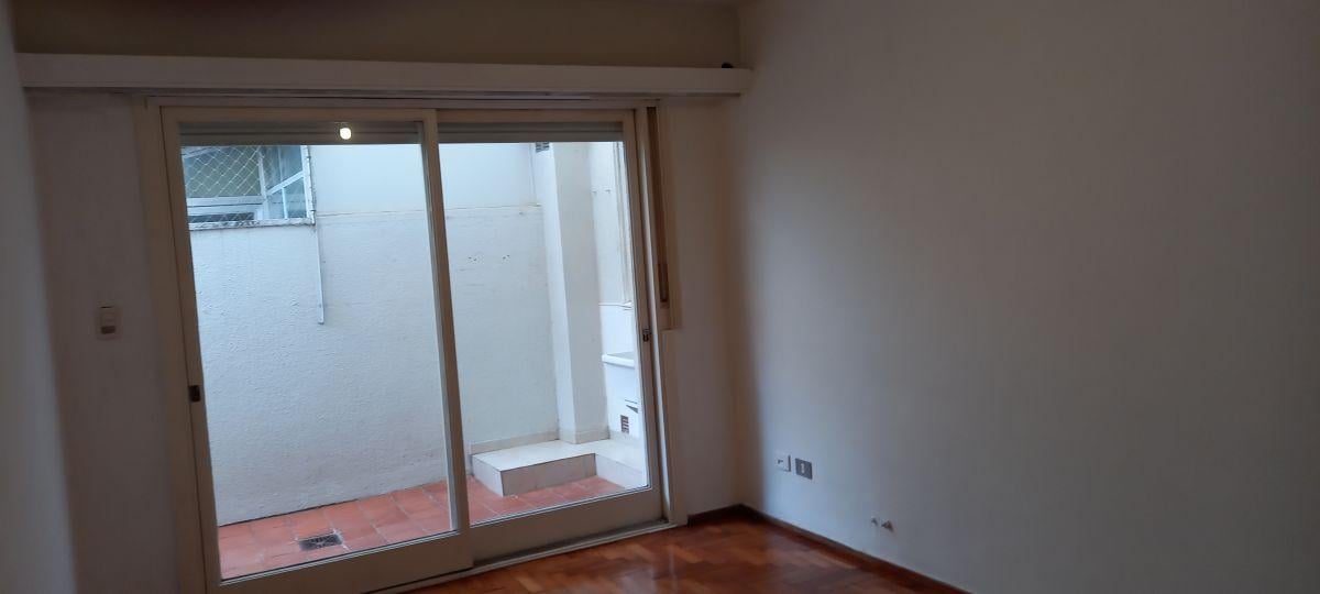 Квартира с 1 спальней в Florida с внутренним патио