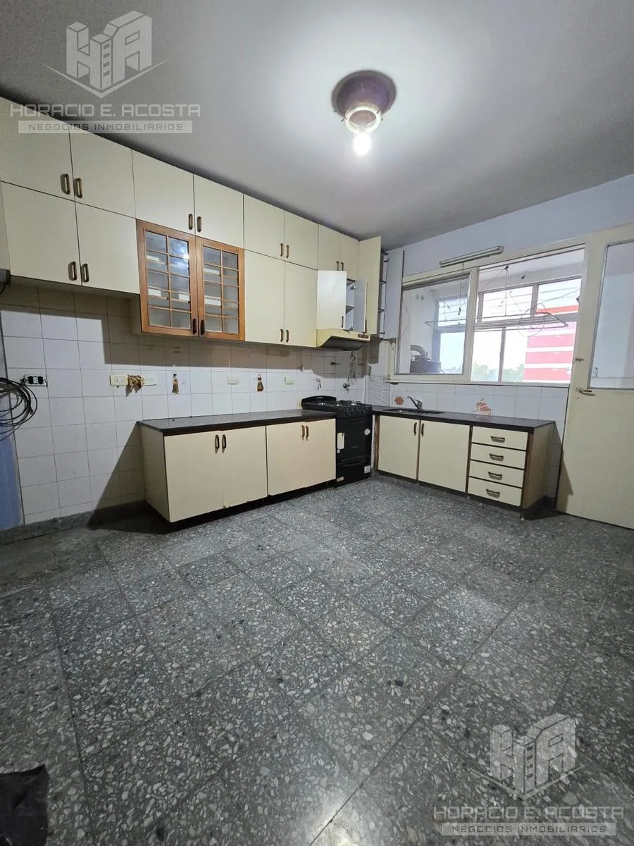 Three-bedroom apartment in General San Martín
