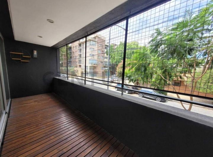 Monoambiente con balcón al frente en Villa Urquiza