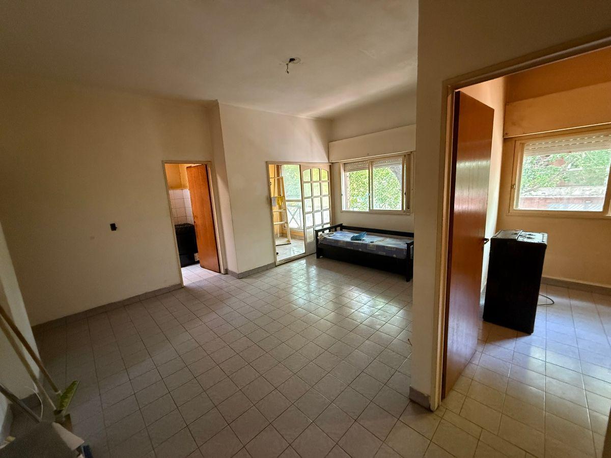 First-floor PH in Parque Chas