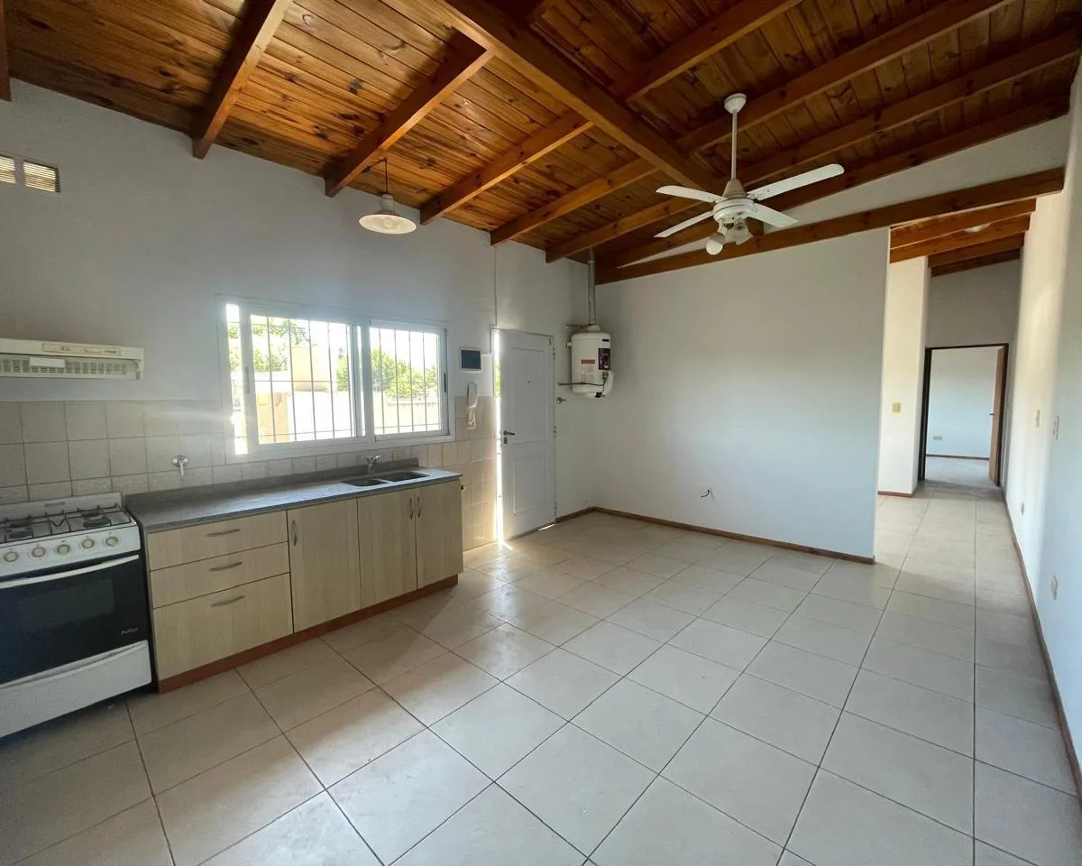Apartamento de três ambientes com 1 quarto em Luján