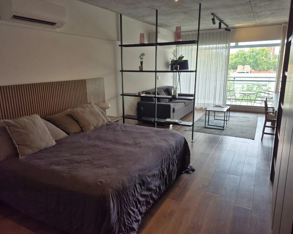 Furnished studio apartment on 4th floor in Retiro