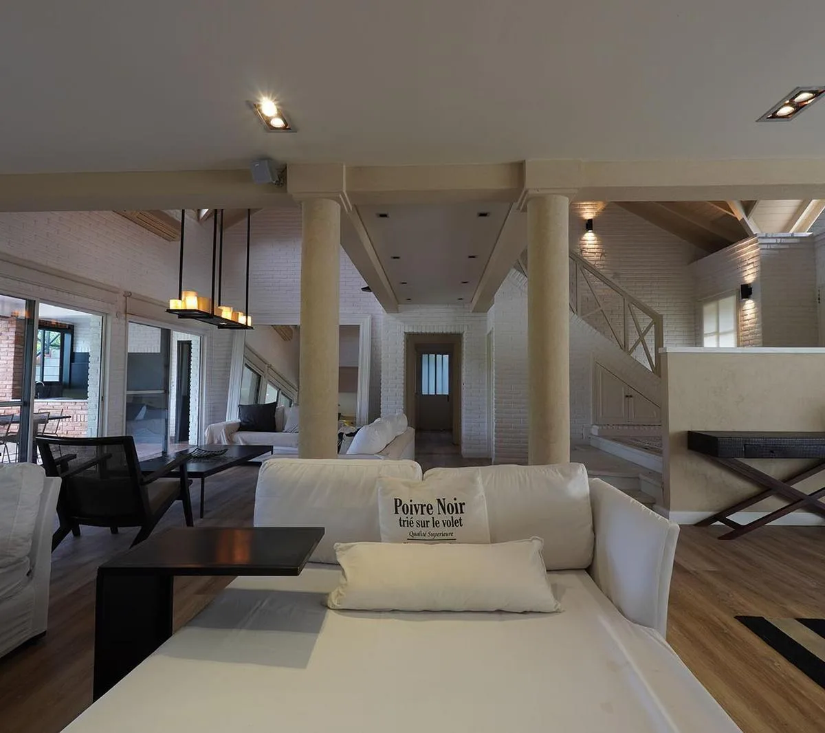 Espectacular Casa Doble Lote Al Golf en Los Cardales Country Club