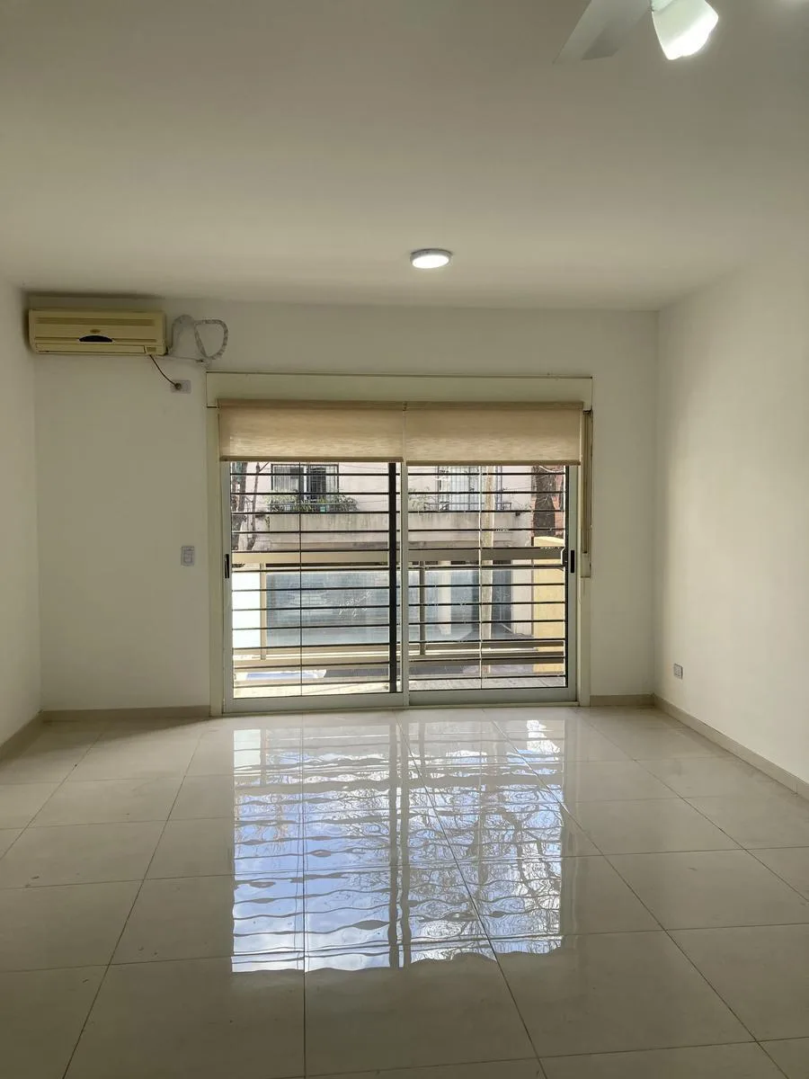 Квартира-студия в Saavedra с балконом