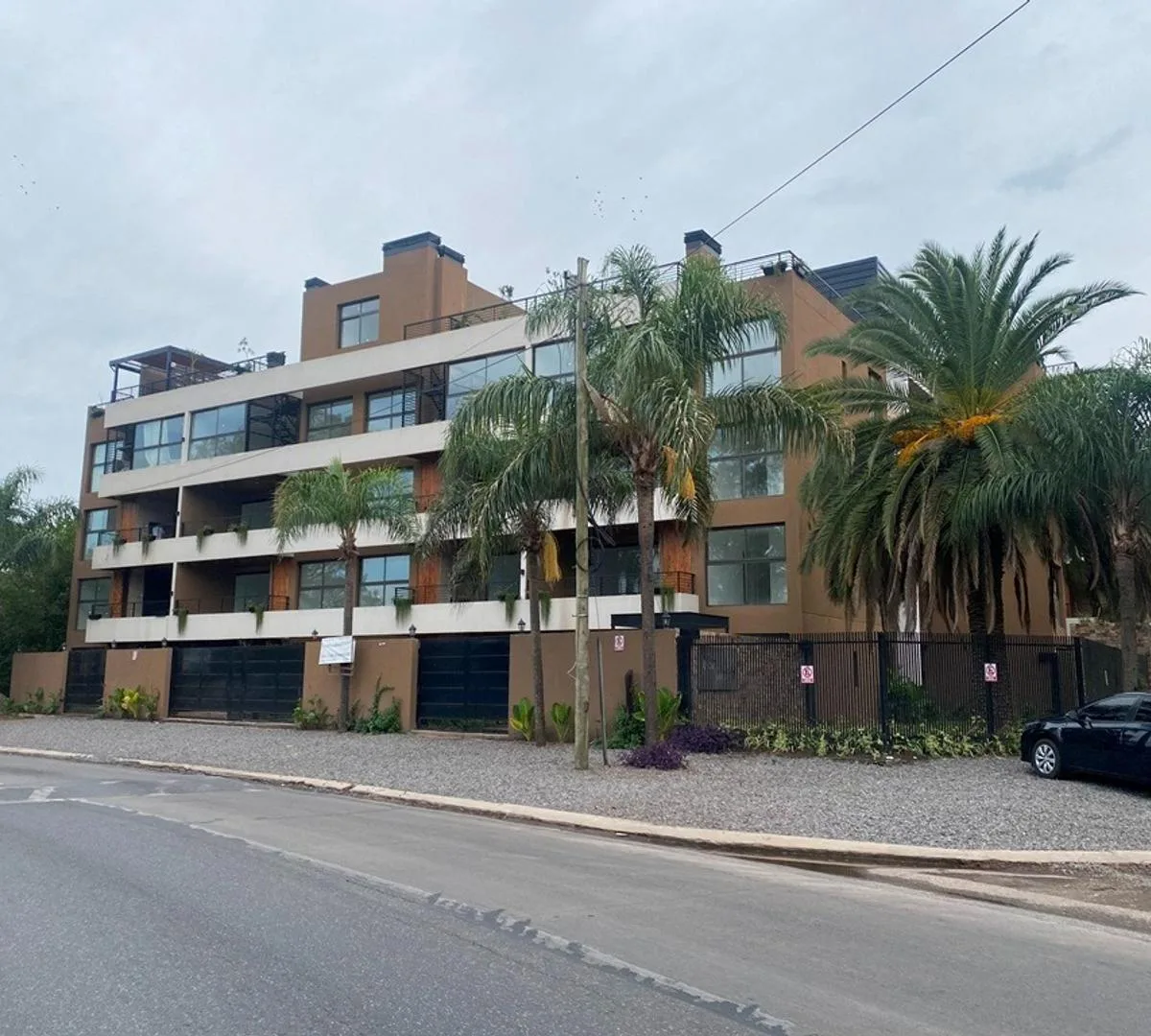 Apartamento novo (nunca habitado) com 2 quartos em Parque Leloir
