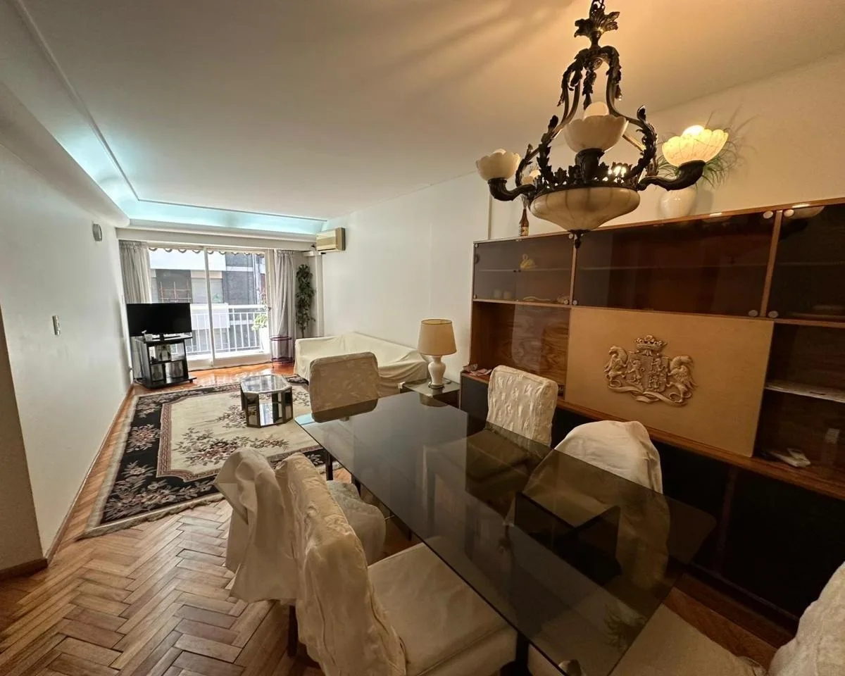 Apartamento mobiliado de estúdio com 4 dormitórios em Recoleta