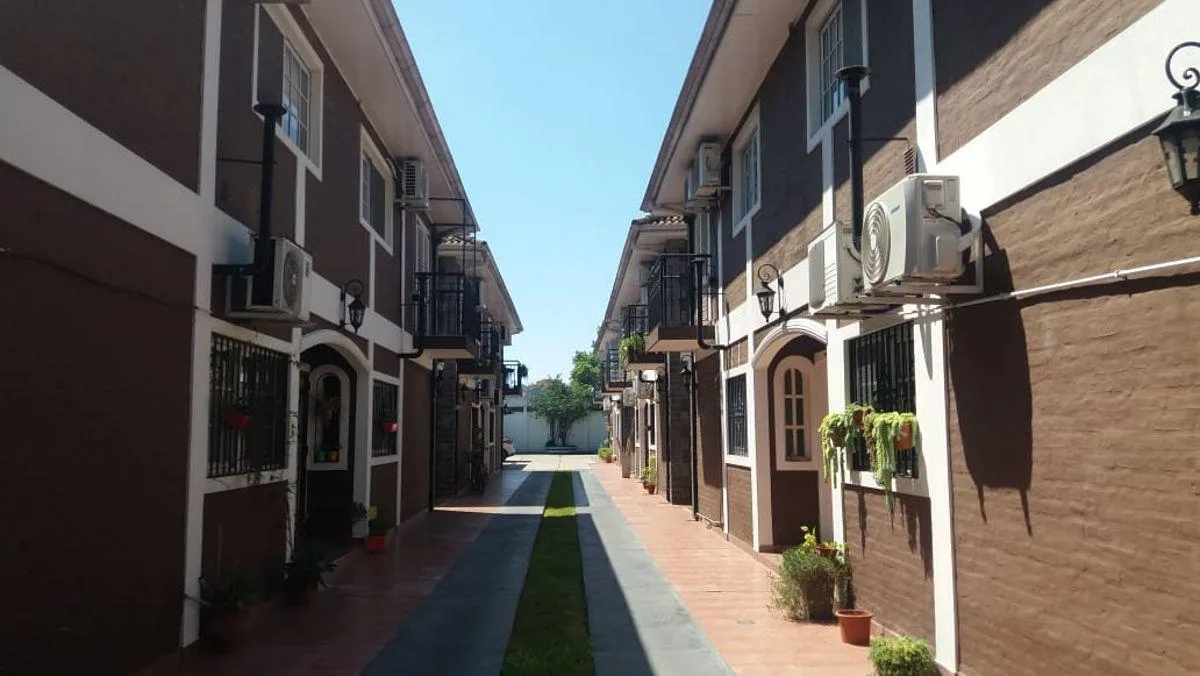 Two-room apartment with parking in Lomas de Zamora