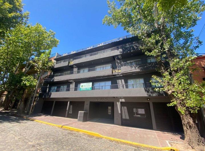 Квартира с 1 спальней и 2 ванными комнатами в центре San Fernando