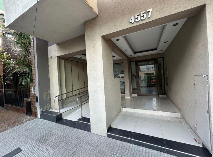 Monoambiente al contrafrente en Villa Pueyrredón