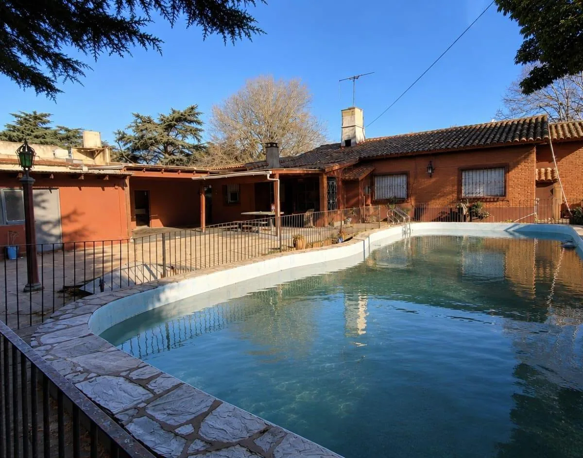 Four-bedroom house for rent in Manuel B. Gonnet