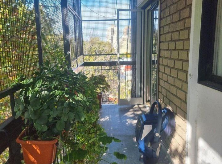 Departamento de 3 ambientes al frente en Boedo