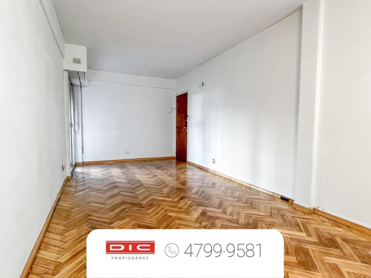 Apartamento de dois ambientes com varanda em Vicente López, Olivos-Vías/Río