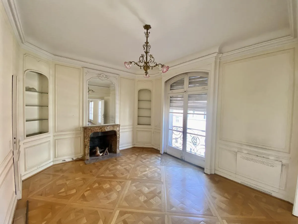 Apartamento de 4 dormitórios em Recoleta