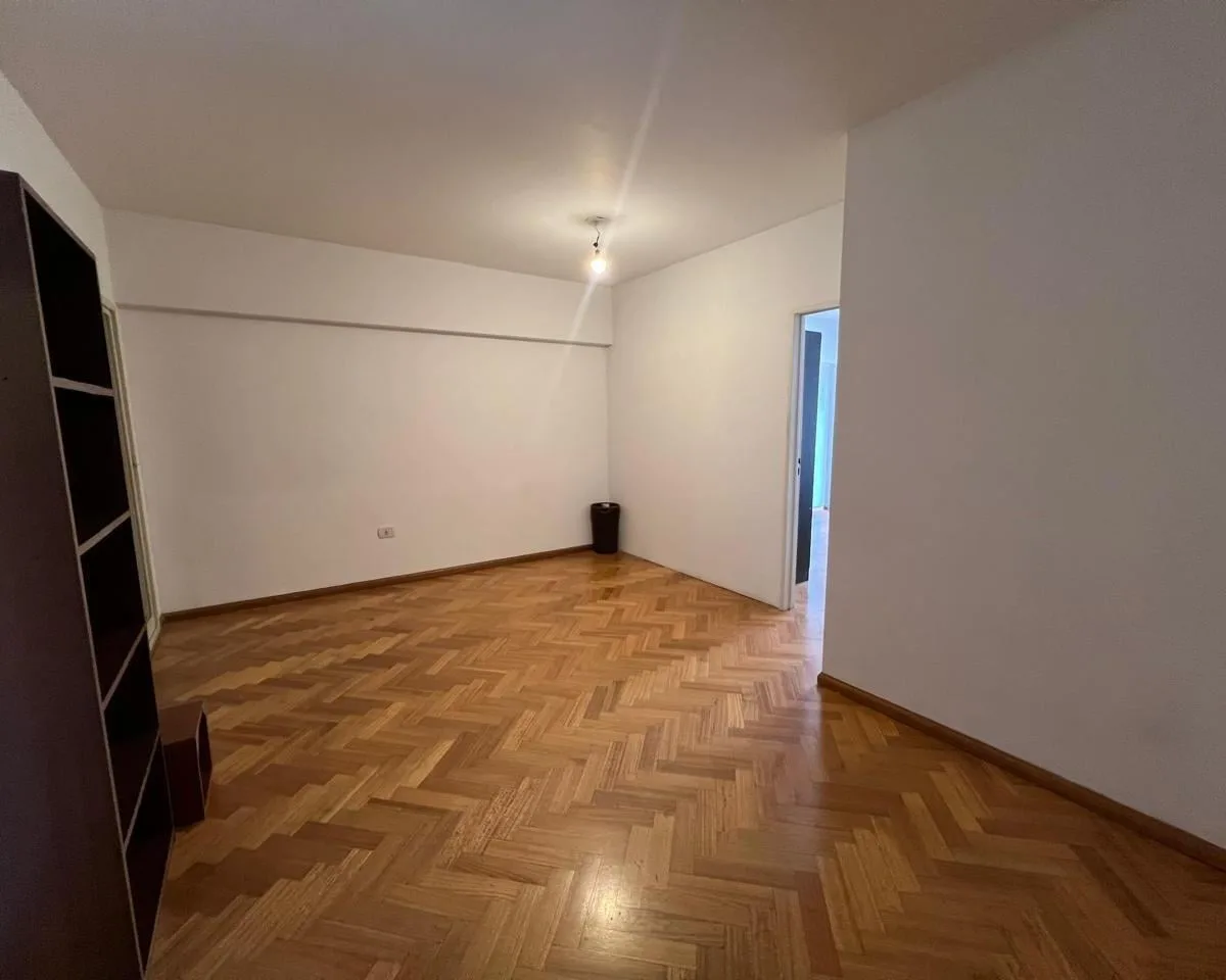 Departamento de 2 ambientes con balcón en Caballito