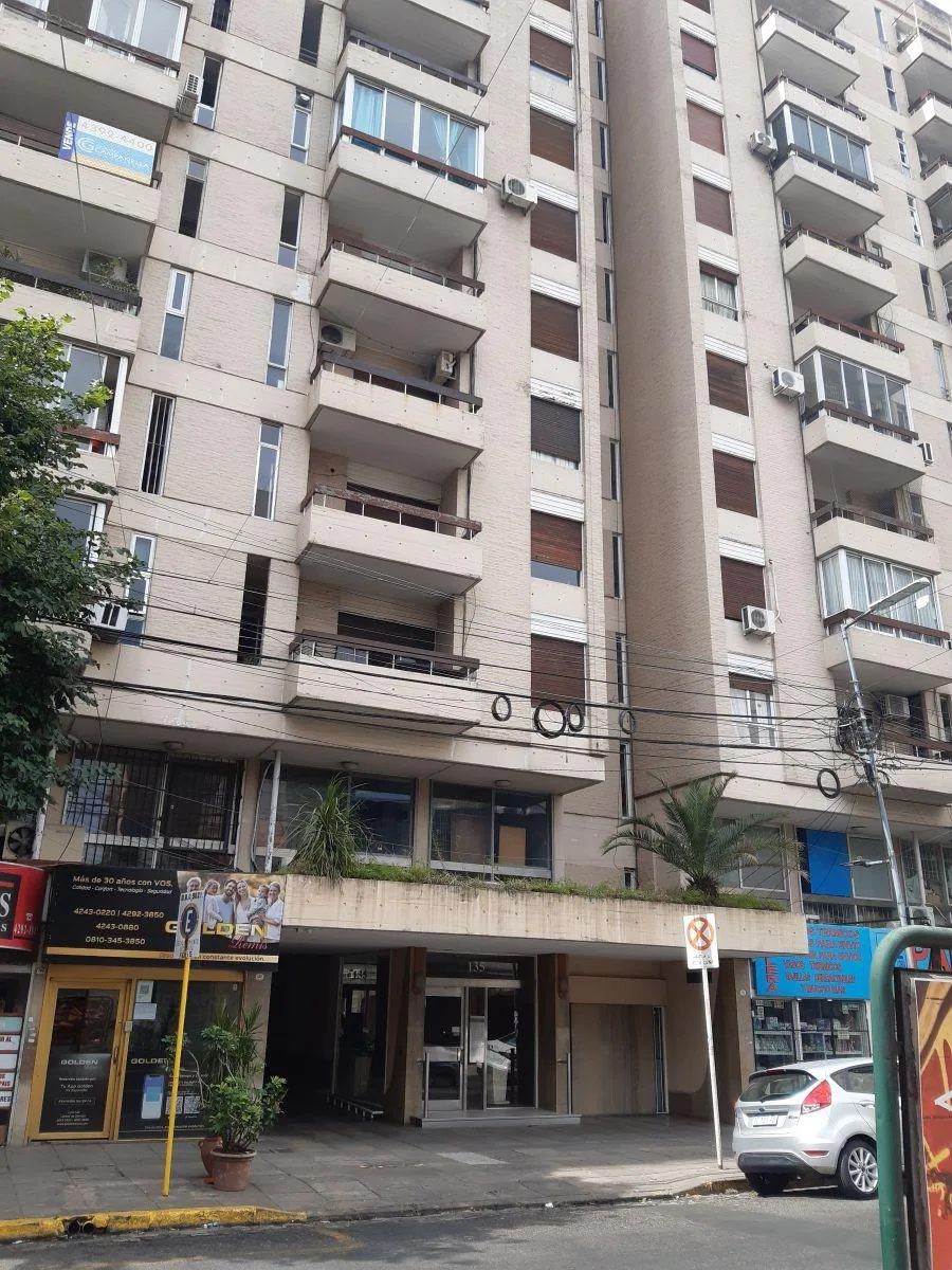 Amplio Departamento 2 Ambientes con Balcon Excelente Ubicacion