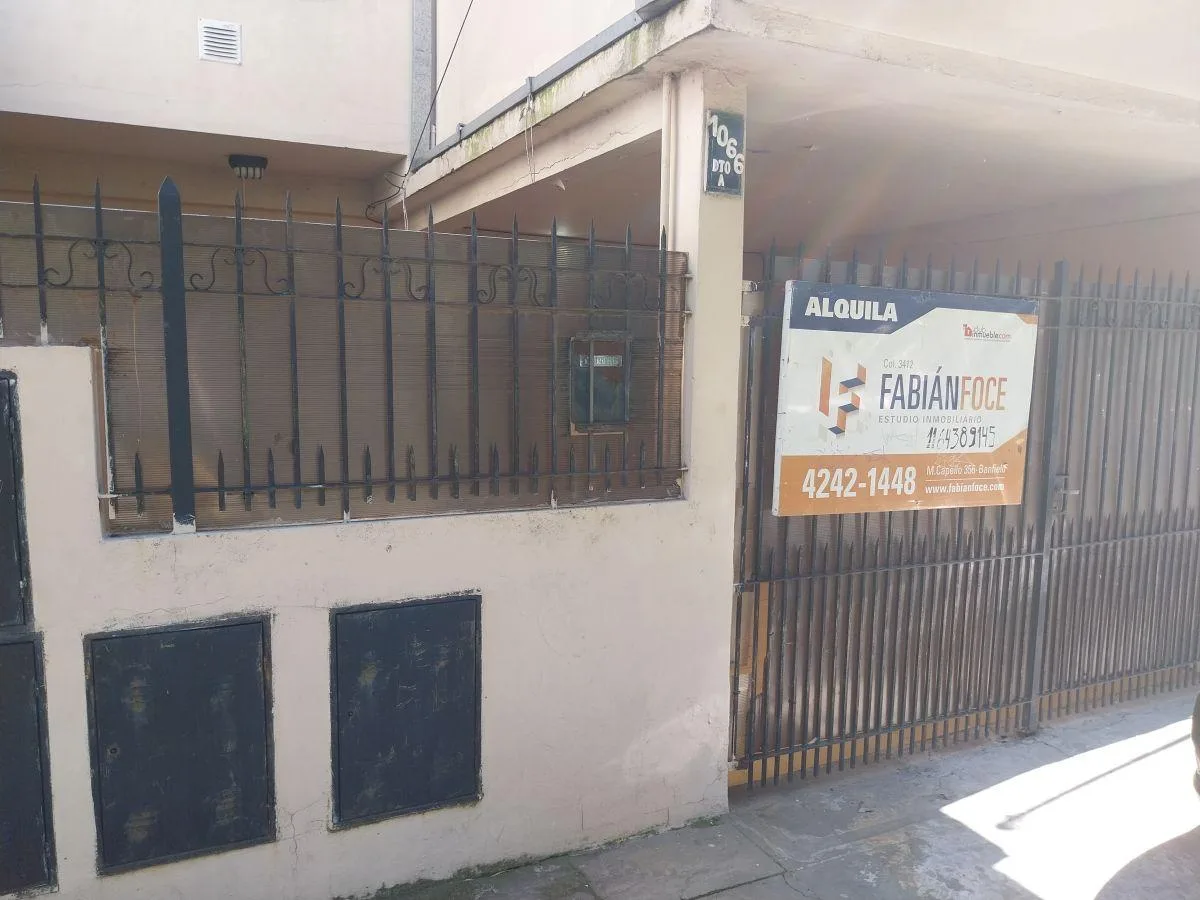 Ground-floor PH with private driveway and patio in Lomas de Zamora