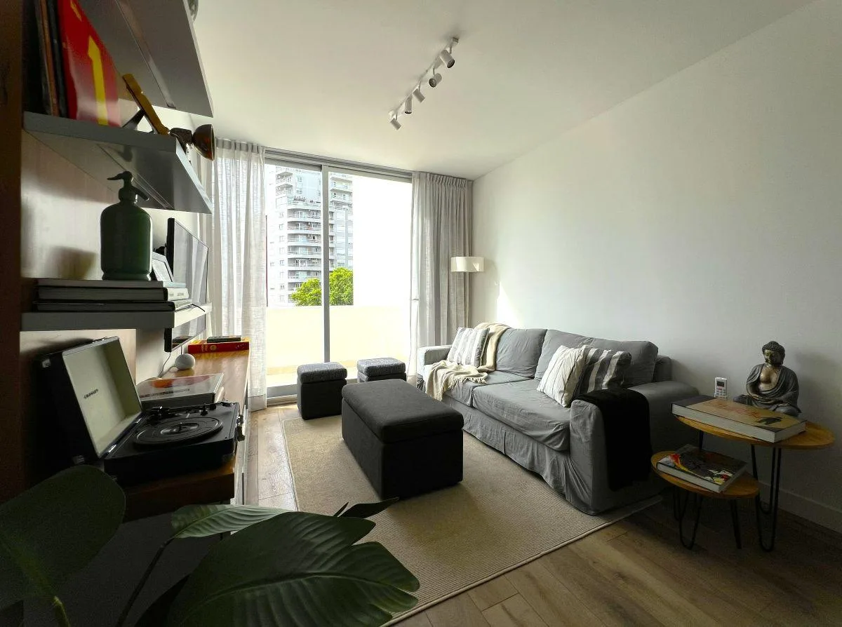 Трёхкомнатная квартира с частной террасой 60 m² и бассейном в Buenos Aires