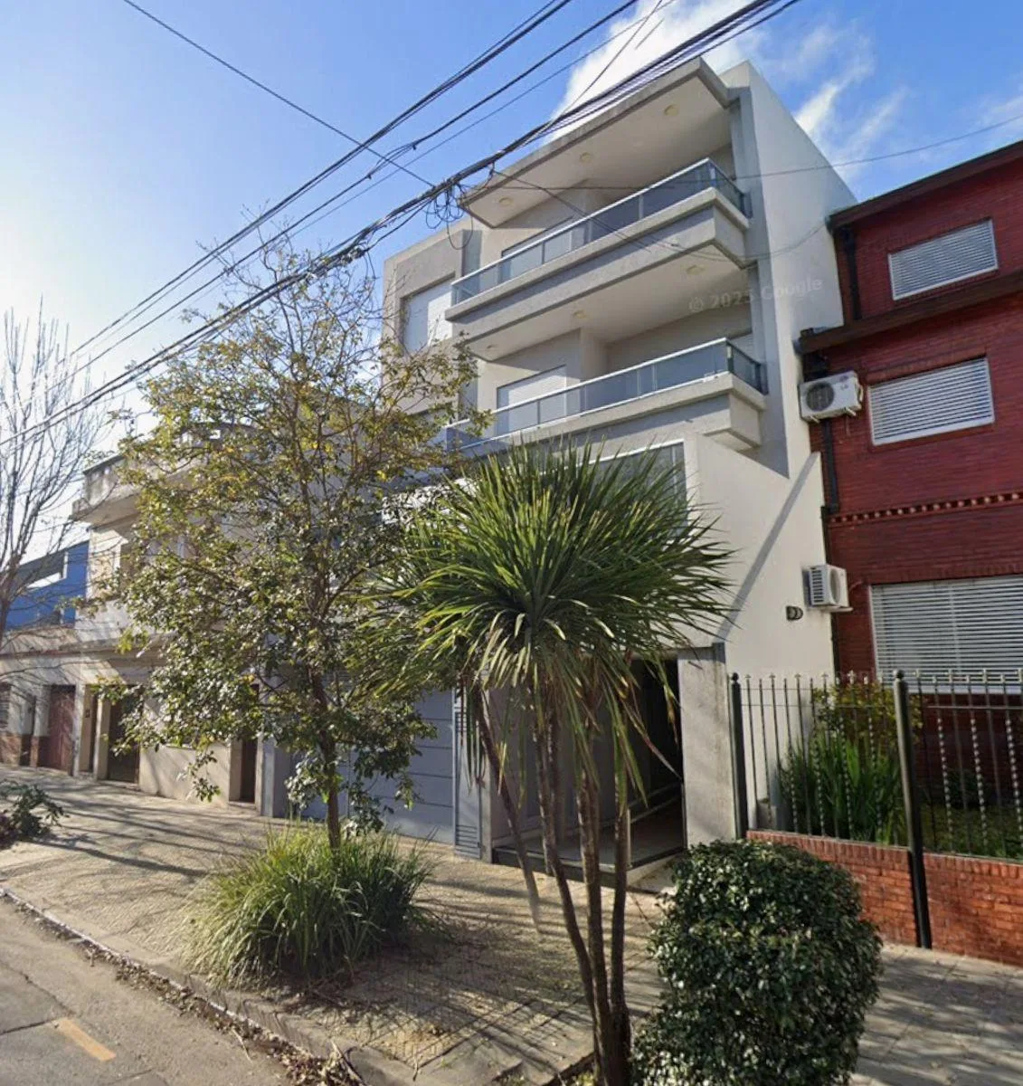 3BR apartment with terraces