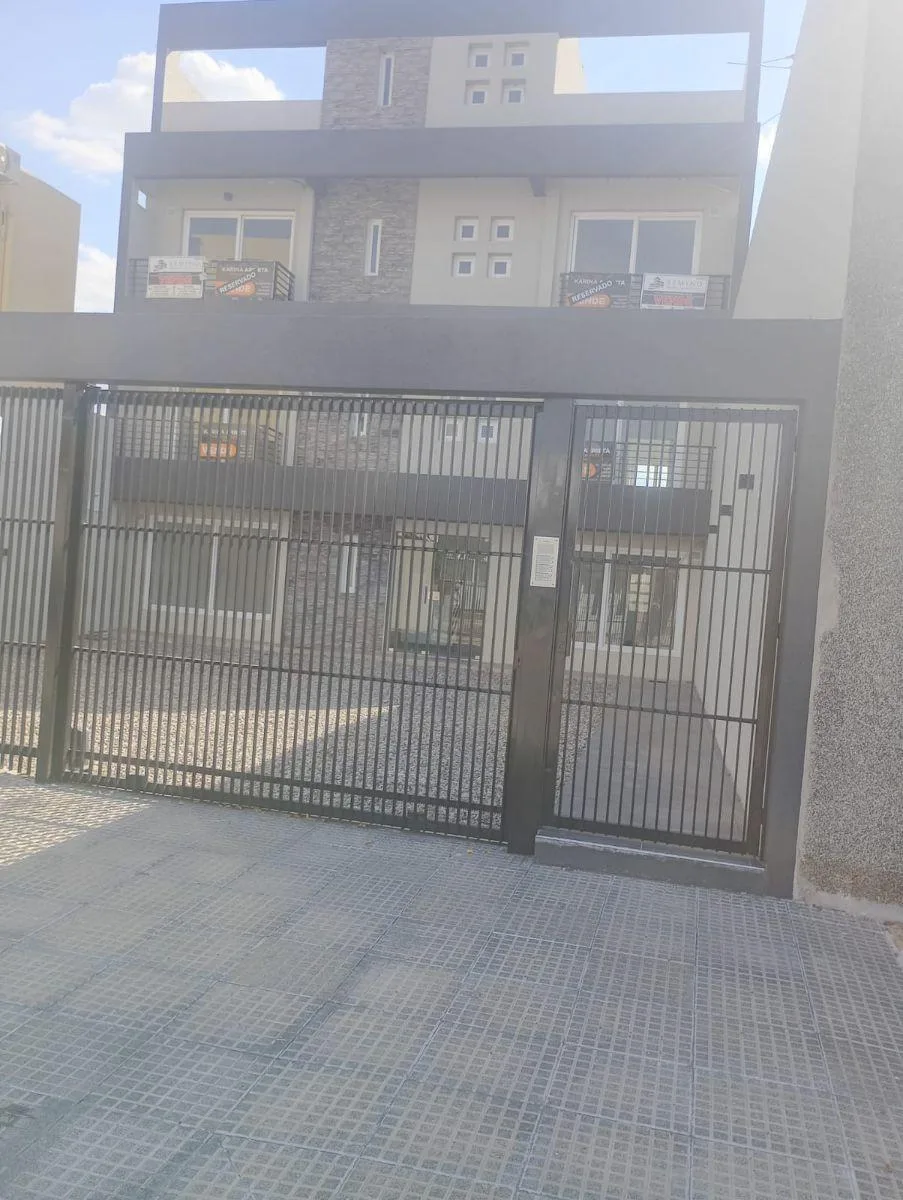 New studio apartment in Morón (El Palomar)