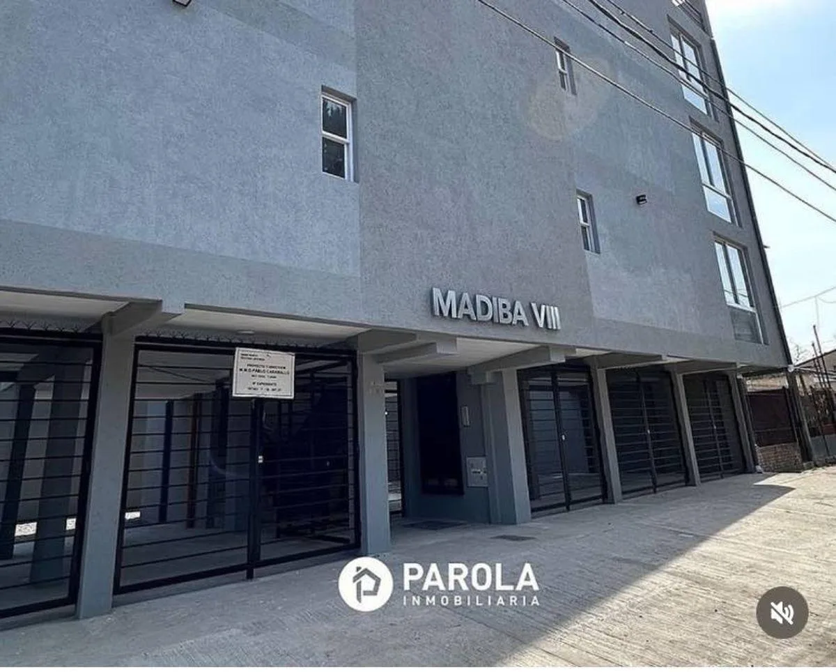 Monoambiente de 1 dormitorio en Moreno Centro