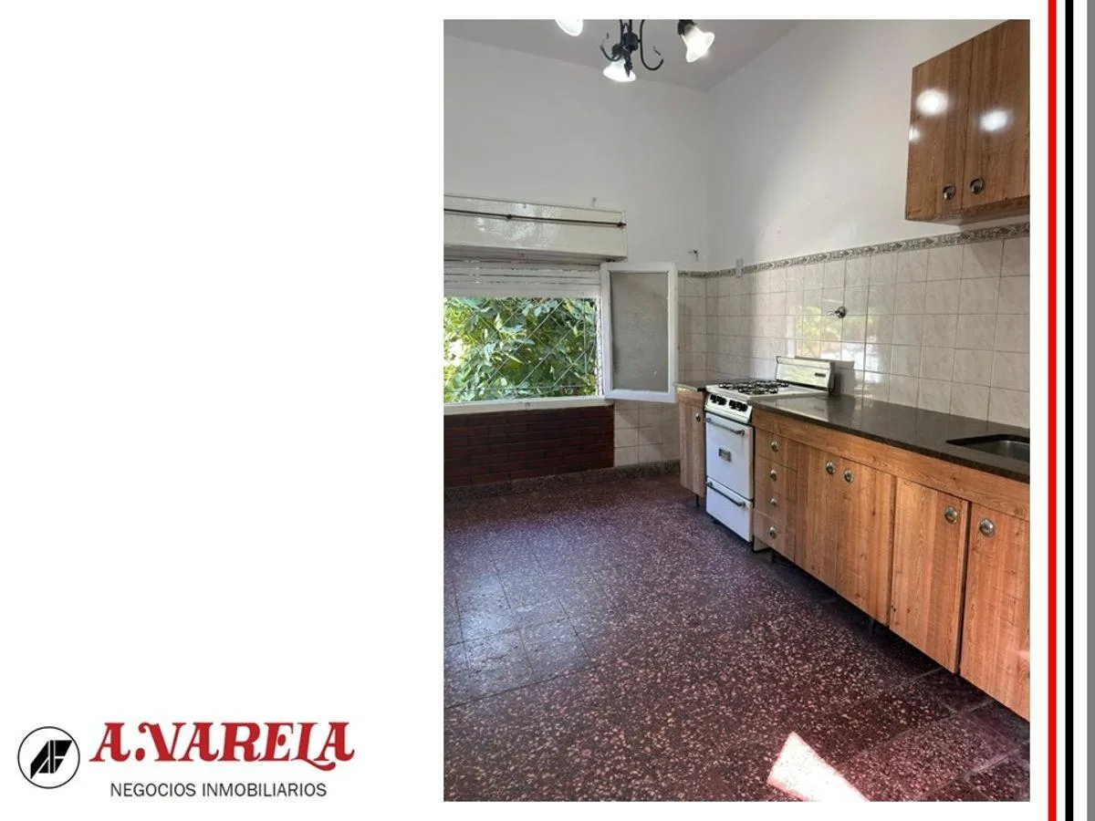 Apartamento tipo casa (PH) para alugar em Lanús
