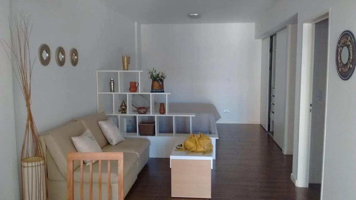 Квартира-студия во Flores с балконом