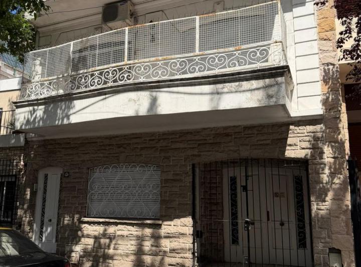 PH com 3 quartos, pátio e vaga de garagem em Floresta