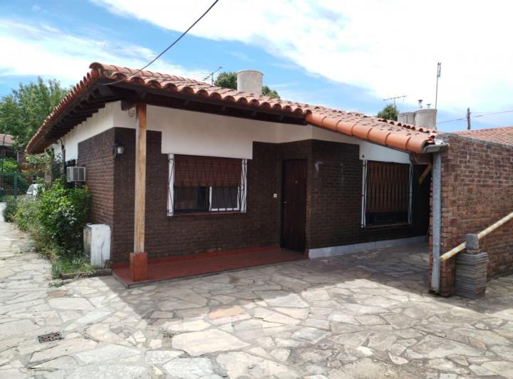 Casa de três ambientes com 2 quartos em Martínez