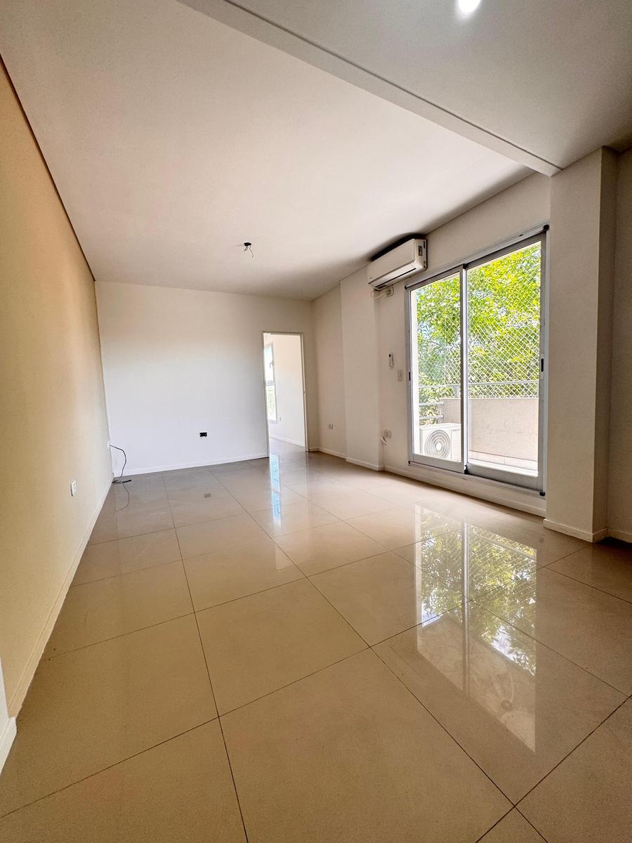 Квартира с 1 спальней и балконом в Parque Chas