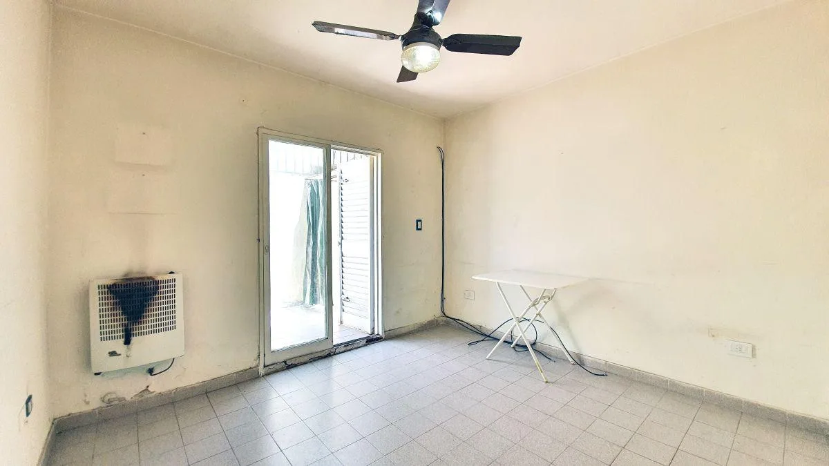 PH de 2 ambientes en planta baja con patio en Villa Lugano