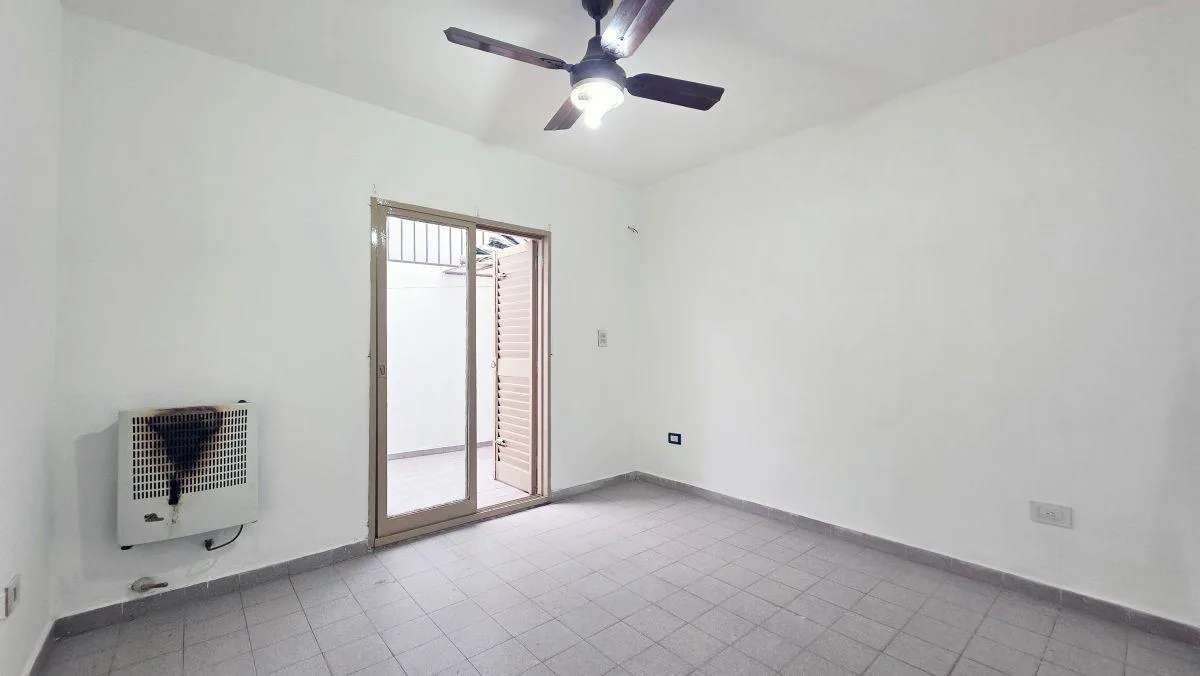 PH de 2 ambientes en planta baja con patio en Villa Lugano