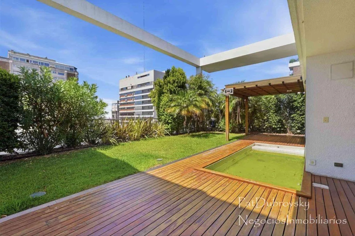 Apartamento duplex de 4 quartos com jardim, piscina e churrasqueira privativa em Belgrano