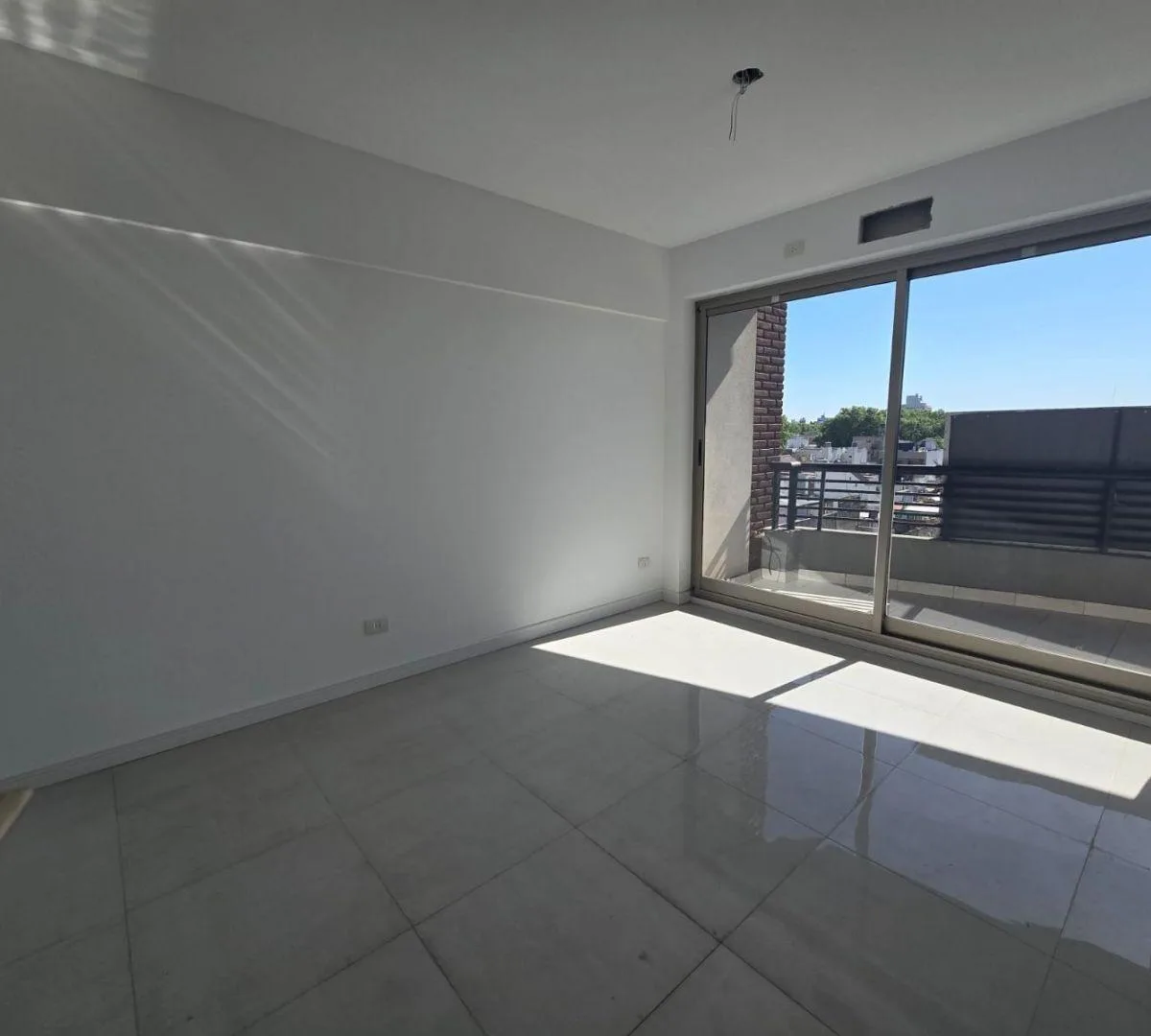 Departamento de 2 ambientes a estrenar en Flores con balcón