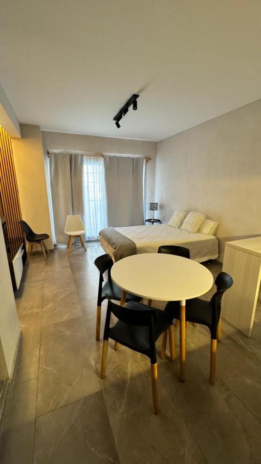 Monoambiente amoblado a estrenar con balcón al frente en Almagro