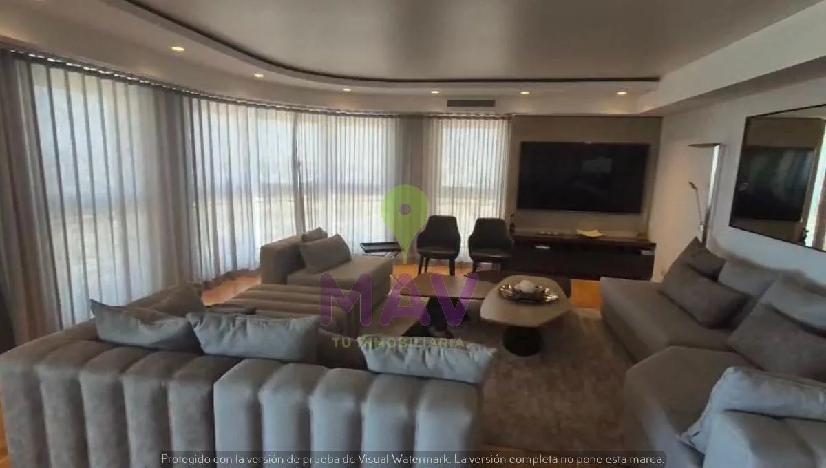 Четырёхкомнатная квартира с 3 спальнями-сюитами в Núñez