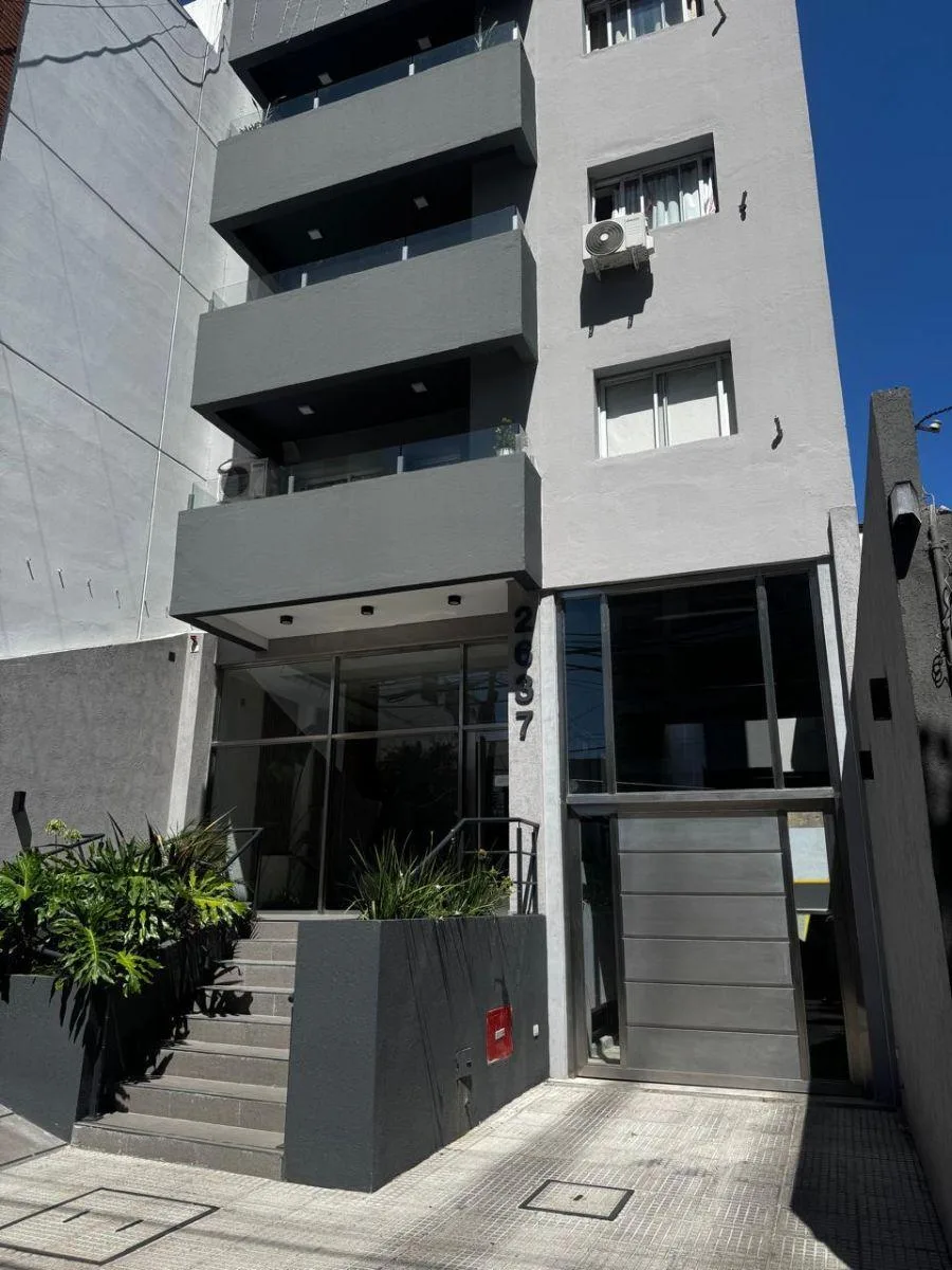 Apartamento de dois ambientes novo (nunca habitado) em Lanús