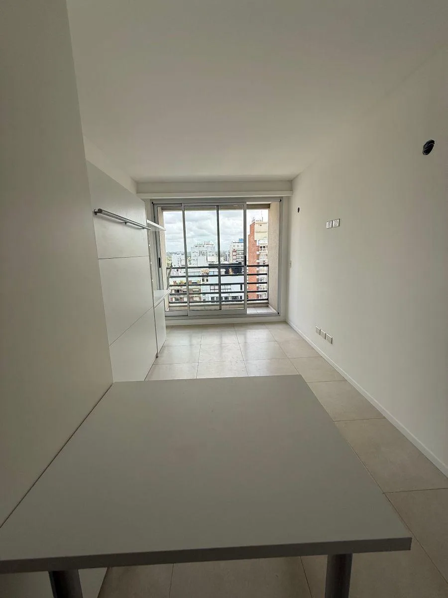 Monoambiente a estrenar con balcón en Villa Urquiza